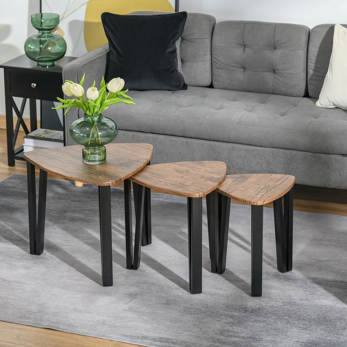 Triangle nesting coffee tables, set of 3, detail